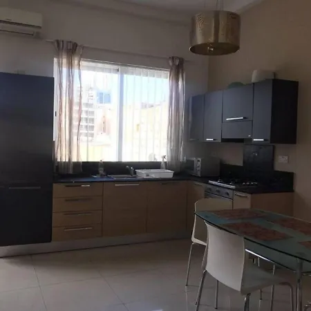 Lägenhet Remarkable 2-bed In St Julians *